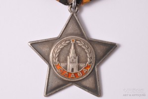 Нагрудный знак Орден Славы, 3-я степень 