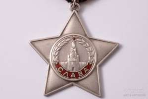 Нагрудный знак Орден Славы, 3-я степень 
