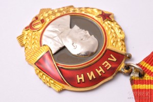 Нагрудный знак Орден Ленина 