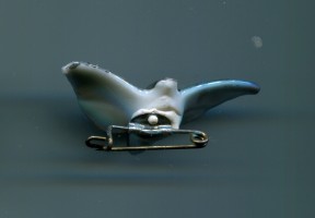 Нагрудный знак Зимняя помощь. Бабочки 1940г. 