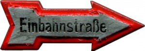 Нагрудный знак Дорога с односторонним движением 