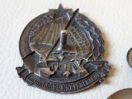 Нагрудный знак 10 лет Октябрьской революции 