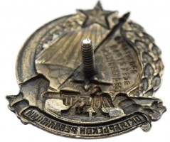Нагрудный знак 10 лет Октябрьской революции, серебряный с золотой накладкой 