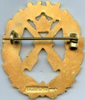 Нагрудный знак За стрельбу из пистолета, 3 звезды 