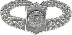 Нагрудный знак Эксперт по вооружениям 