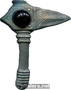Нагрудный знак зимняя Помощь Немецкому Народу.топоры 